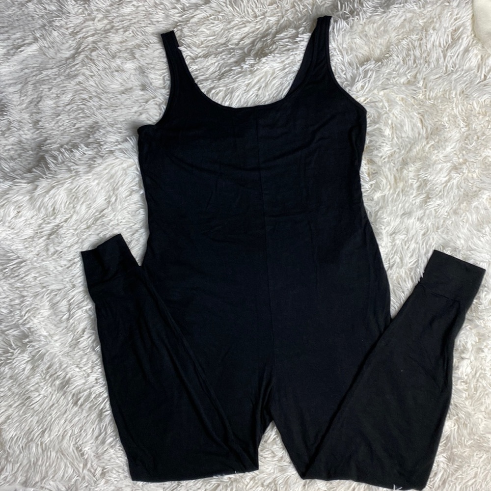 Smash and Tess Black Sleeveless Romper Small